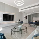 Breathtaking Elegance 1Bedroom In Emaar Beachfront