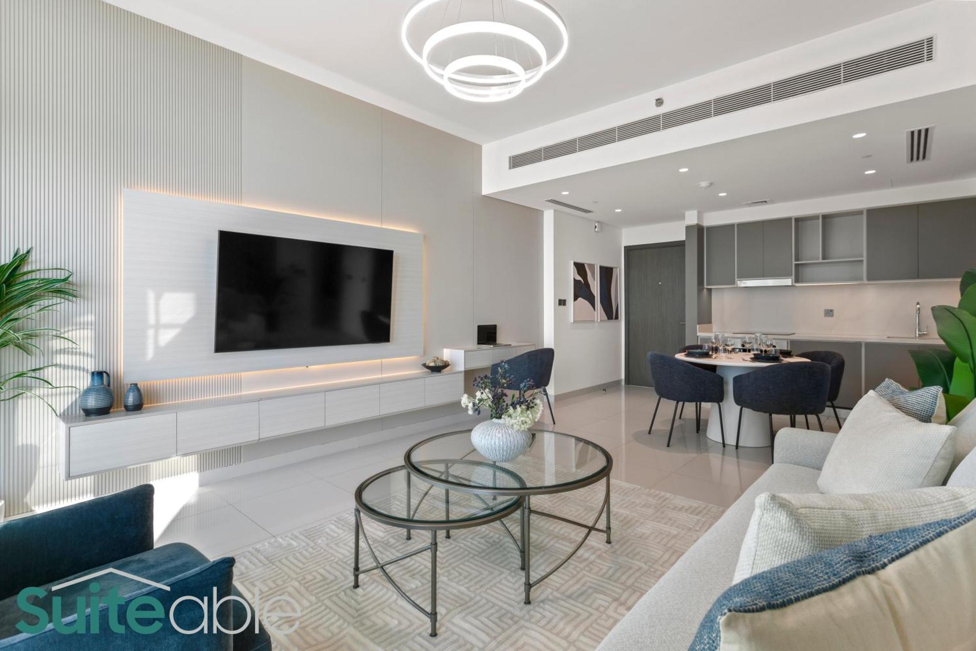 Breathtaking Elegance 1bedroom In Emaar Beachfront Apartment Dubai