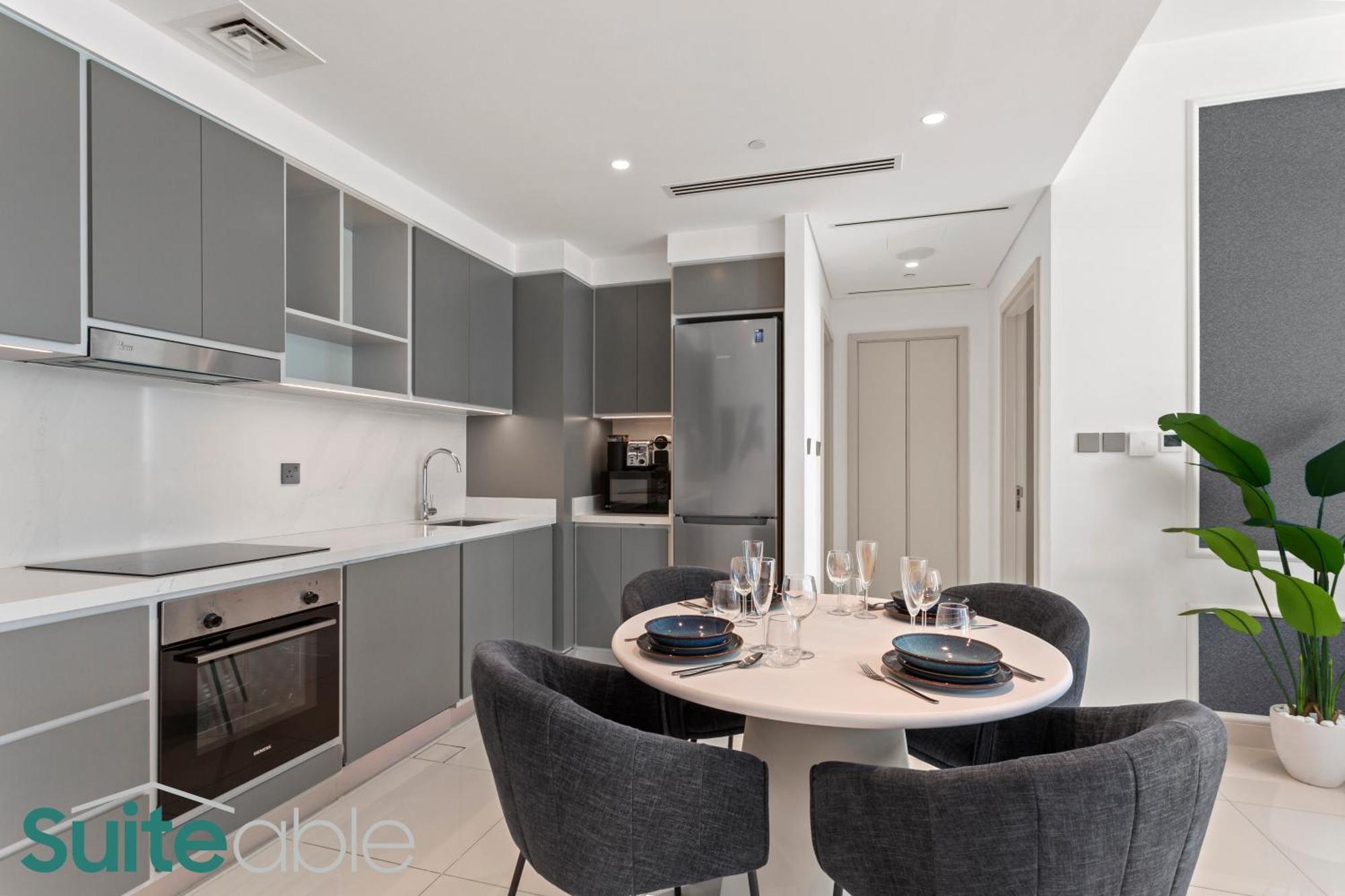 Breathtaking Elegance 1bedroom In Emaar Beachfront Apartment