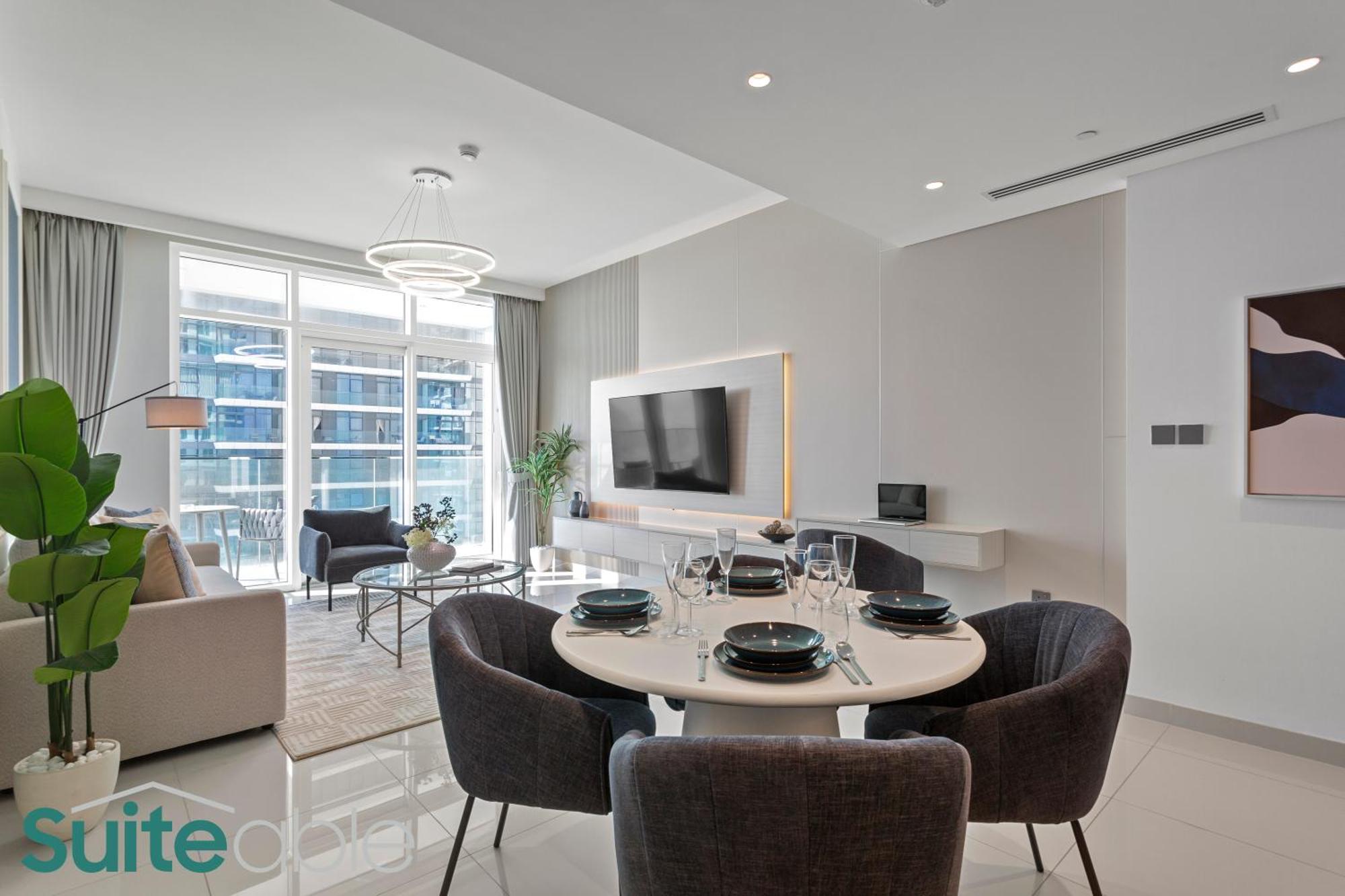 Breathtaking Elegance 1bedroom In Emaar Beachfront Dubai
